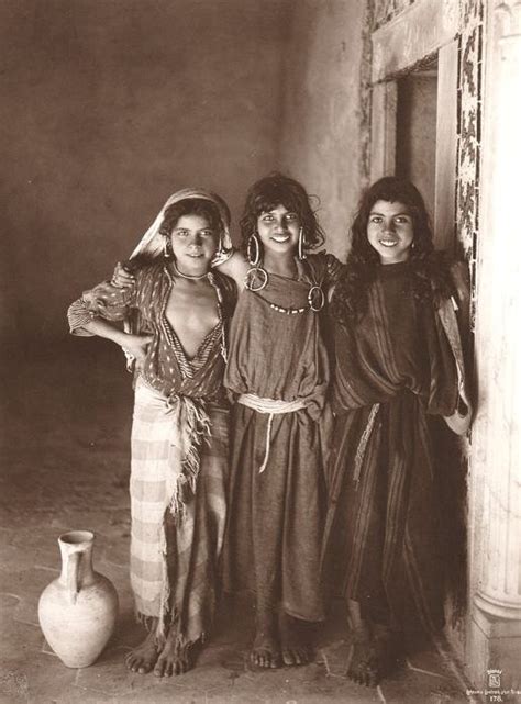 Lehnert And Landrock Act 1904 1914 Portrait De 3 Jeunes Tunisiennes