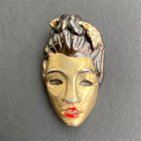 Woman's Face Fur Clip Vintage – World of Eccentricity & Charm