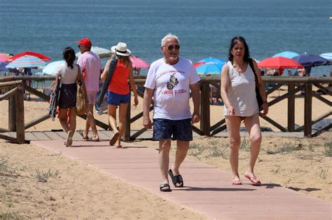 Im Genes Del Ambiente En La Playa De Mazag N