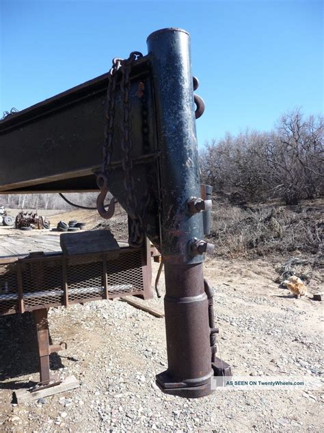 Heavy Duty Gooseneck Flatbed Trailer Triple Axle