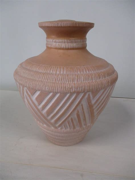 Clay Pottery Vase | EstateSales.org