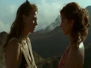 OSCAR UNA PASION SURREALISTA NUDE SCENES AZNude