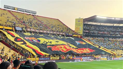 Sur Oscura Barcelona Recibimiento Vs Liga Impresionante Bandera