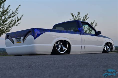 Pin By Chris Vogeney On Bagged Trucks Custom Chevy Trucks Custom