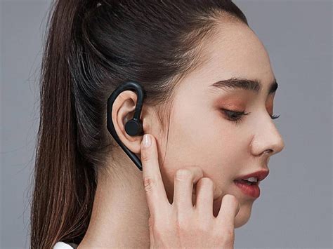 👂 Xiaomi представила Bluetooth-гарнитуру Headset Pro