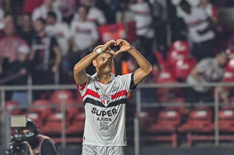 São Paulo vira sobre Fluminense e mostra mais uma vez que é um novo