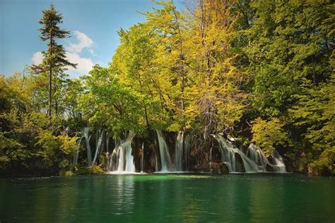 Full Day Private Plitvice Lakes National Park Tour 2022