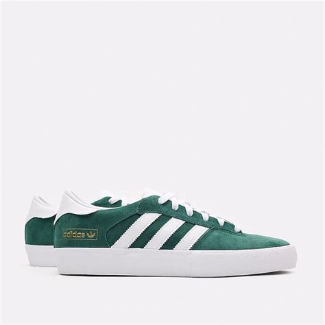 Купить товары adidas Originals в Москве | Sneakerhead