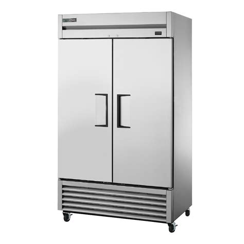 Congelador Vertical Tradicional Modelo T 43F HC Marca True Con 2