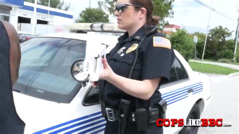 Milf Cops Make Suspect Bang Them Inside Moving Truck