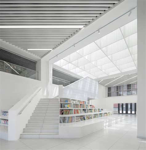 Gallery of Shanghai Conservatory of Music Experimental School Hebi Branch Library Interior ...