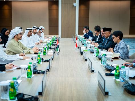 Abdullah Bin Zayed Chairs First Session Of UAE Indonesia Joint