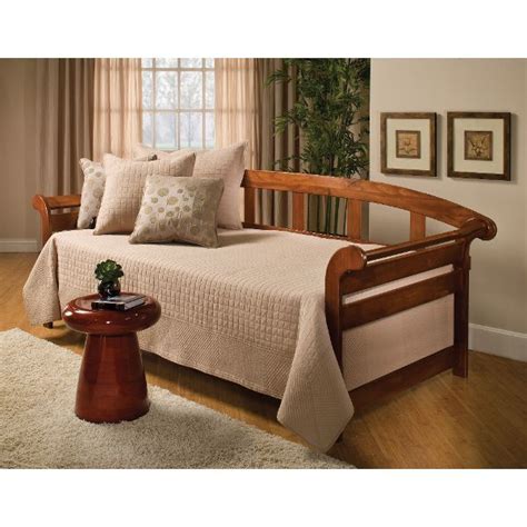 Jason Dark Pine Daybed With Trundle Hillsdale Furniture Furniture