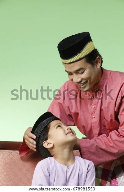 Father Adjusting Songkok His Son Stock Photo 678981550 Shutterstock