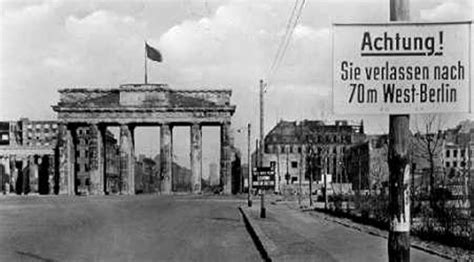 Brandenburg Gate After Ww2 Brandenburg Gate 1945 High Resolution