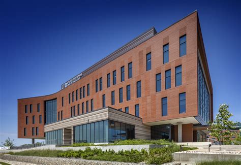 University Of Houston Downtown Sciences And Technology Building