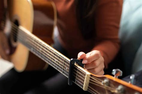 Riff-Mag.com - How to Choose a Guitar Capo