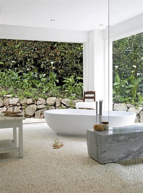 15 Creative Bathrooms with Outdoor Space | HomeMydesign