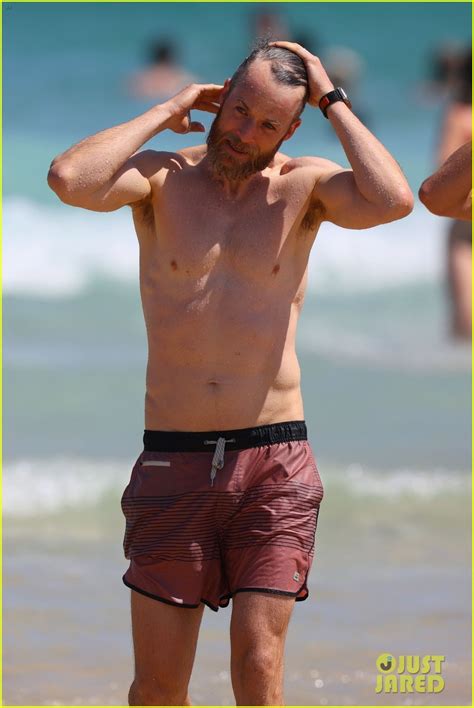 Photo Hamish Blake Shirtless Beach Day Photo Just Jared