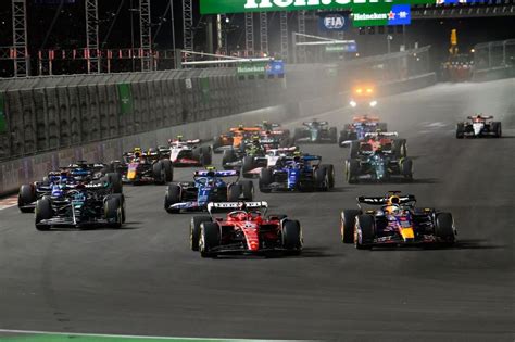 F Tijden Hoe Laat Begint De Grand Prix Van Las Vegas