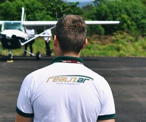 Treinamento De Pilotos De Aeronaves Realizar Escola De Avia O Civil