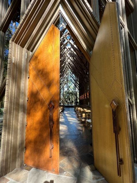 Editor S Pick Is The Bathhouse Row Hot Springs Experience For You Real Food Traveler