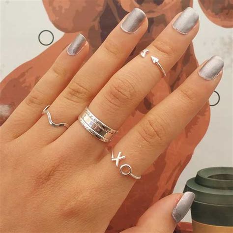 The Meaning Of The Rings On The Fingers Intini Jewels Atelier Yuwa