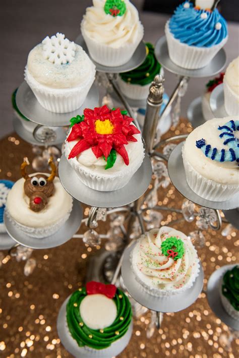 Christmas And Hanukkah Cake Photos — Edible Art Bakery And Desert Cafe