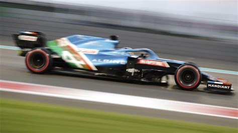 Gp De Brasil Logra Russell Su Primera Victoria En F Checo P Rez Se