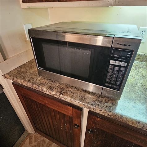 Rust Belt Revival Online Auctions Panasonic Microwave