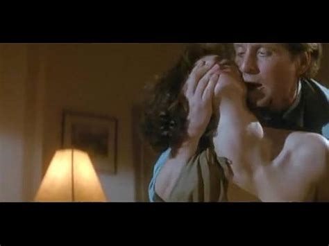 Instinto B Sico De Jeanne Tripplehorn Xvideos