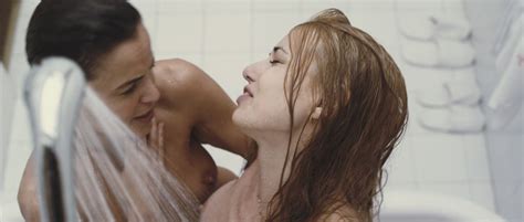 Naked Elena Anaya In Room In Rome