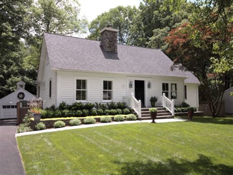 Cape Cod Style Houses Celebrate Traditional American Home Design