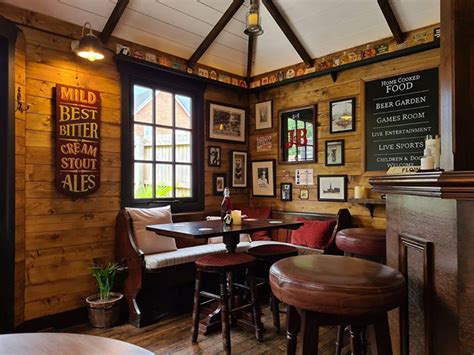 This Couple Built The Most Amazing Pub In A Backyard