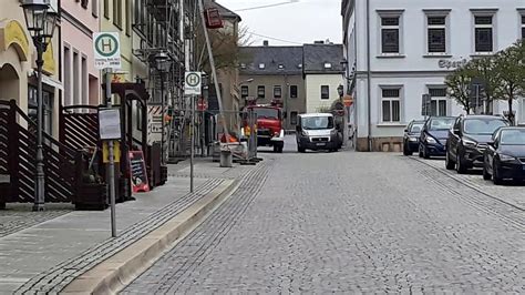 Rundhauber Lf Ts Der Feuerwehr Elsterberg Auf Einsatzfahrt Youtube