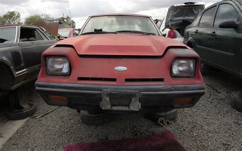 Wrecking Yard 1982 Ford EXP