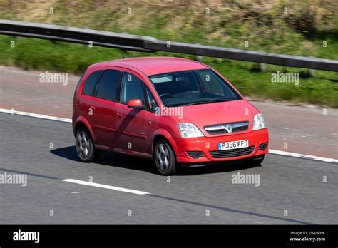 Vauxhall Meriva 1 3 Cdti 16v Energy 5dr Hi Res Stock Photography And