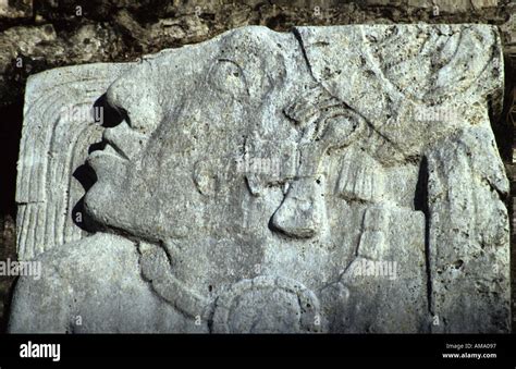 Mayan temple Chichen Itza Mexico Stock Photo - Alamy