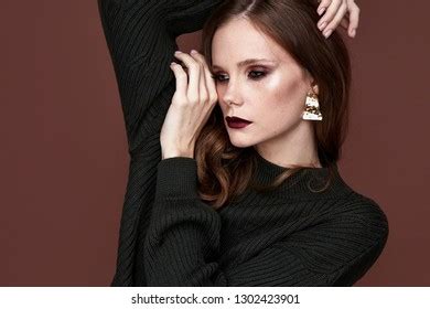 Glamour Beautiful Sexy Brunette Women Looks Stock Photo 1302423901 Shutterstock