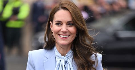 Kate Middleton Totalement Renversante Dans Deux Looks Bleus Sublimes