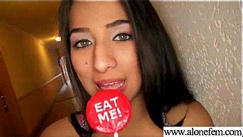 Kinky Girl Put All Kind Of Strange Stuff In Her Pussy Mov 20 XNXX