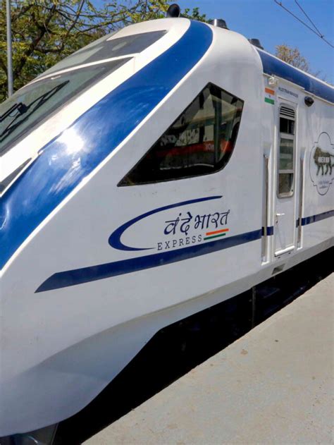 Vande Bharat Express From Gorakhpur To Lucknow Soon Check Details