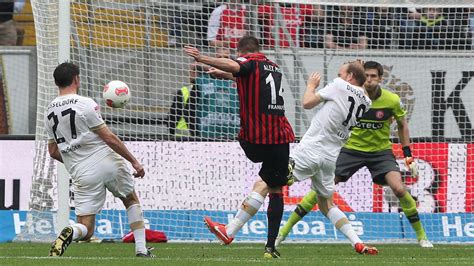 Fußball Bundesliga Werder geschockt Frankfurt träumt von Europa