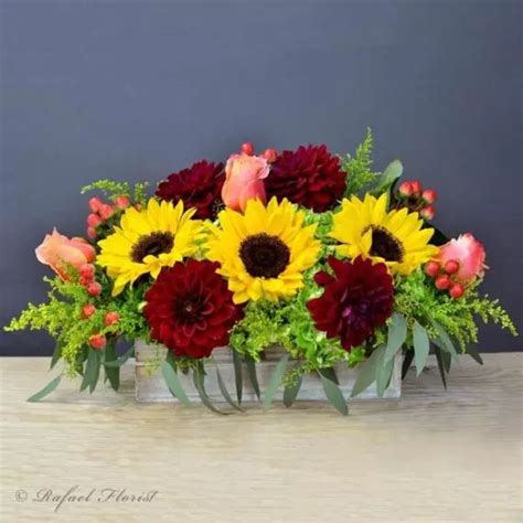 Burgandy Dahlias Sunflowers Centerpiece Beautiful Flower Arrangements