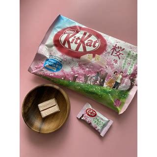 Nestle Japan KitKat Mini Sakura Flavor Chocolate 10g X 11pcs Shopee