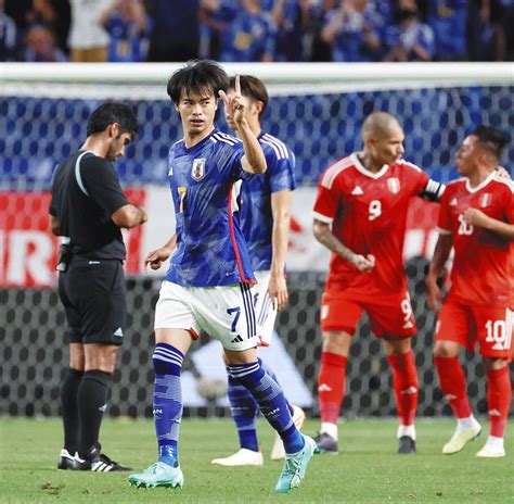 伊藤洋、三笘、伊東、前田 日本、猛攻4発でペルーに快勝【サッカー代表】：中日スポーツ・東京中日スポーツ