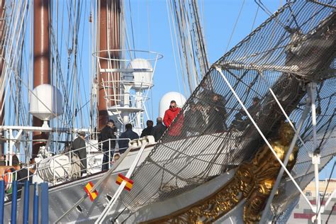 Fotos Los Gaditanos Apuran Su Despedida De Elcano