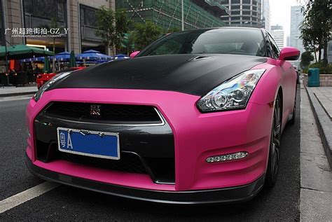 Nissan GT-R in Pink & Black from China