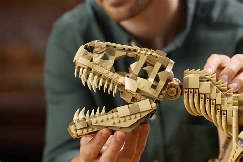 Riesiges LEGO T. rex Skelett (76968) im März: Alle Bilder & Infos!