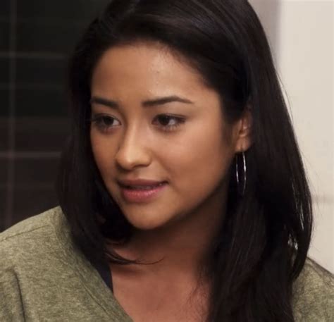 Emily Fields Pretty Little Lairs Pll Face Claims Icons Book Hair